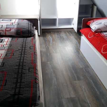 Apartament Unii Europejskiej Гижицко Экстерьер фото